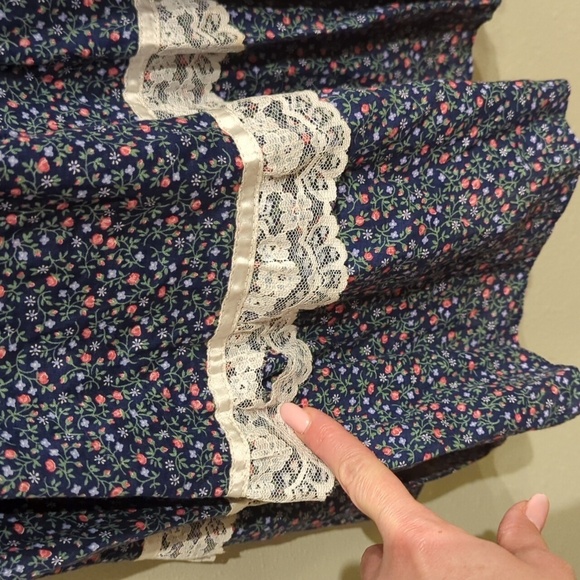 Jessica's Gunnies Prairie Vintage Midi Skirt Floral Pockets Lace Corset Y2K - Picture 9 of 13